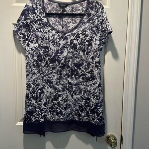 EUC purple & white Simply Vera Vera Wang top Size L